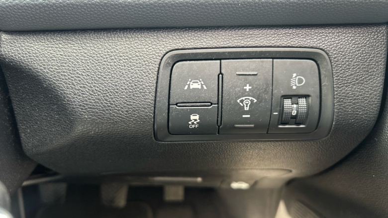 Hyundai i20 1.2 Blue Drive Premium 5dr Petrol Hatchback